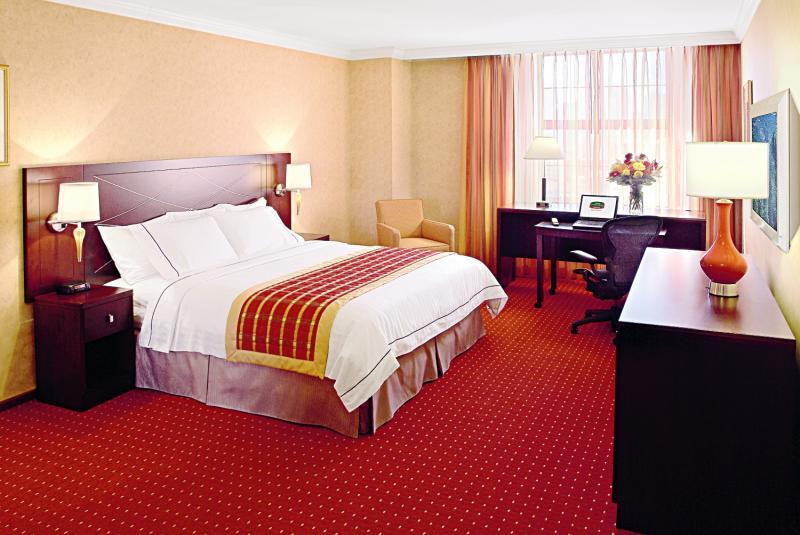Courtyard By Marriott Downtown Hotel 4*
