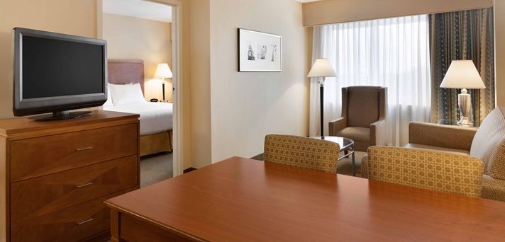Hotel Embassy At Logan Airport 3*
