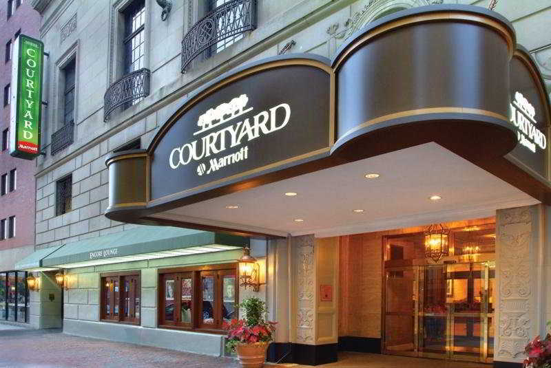 Courtyard By Marriott Downtown 4*