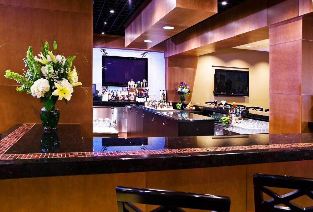 Hotel Courtyard By Marriott Logan Airport