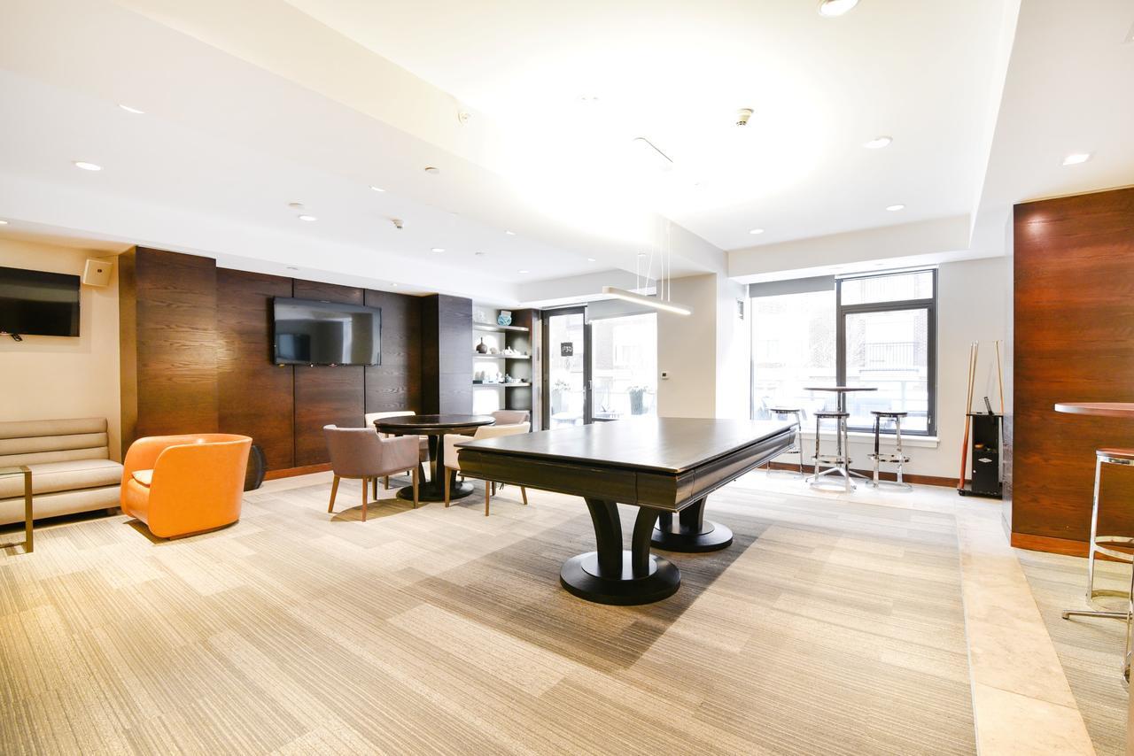 Global Luxury At Kenmore Square Apartment