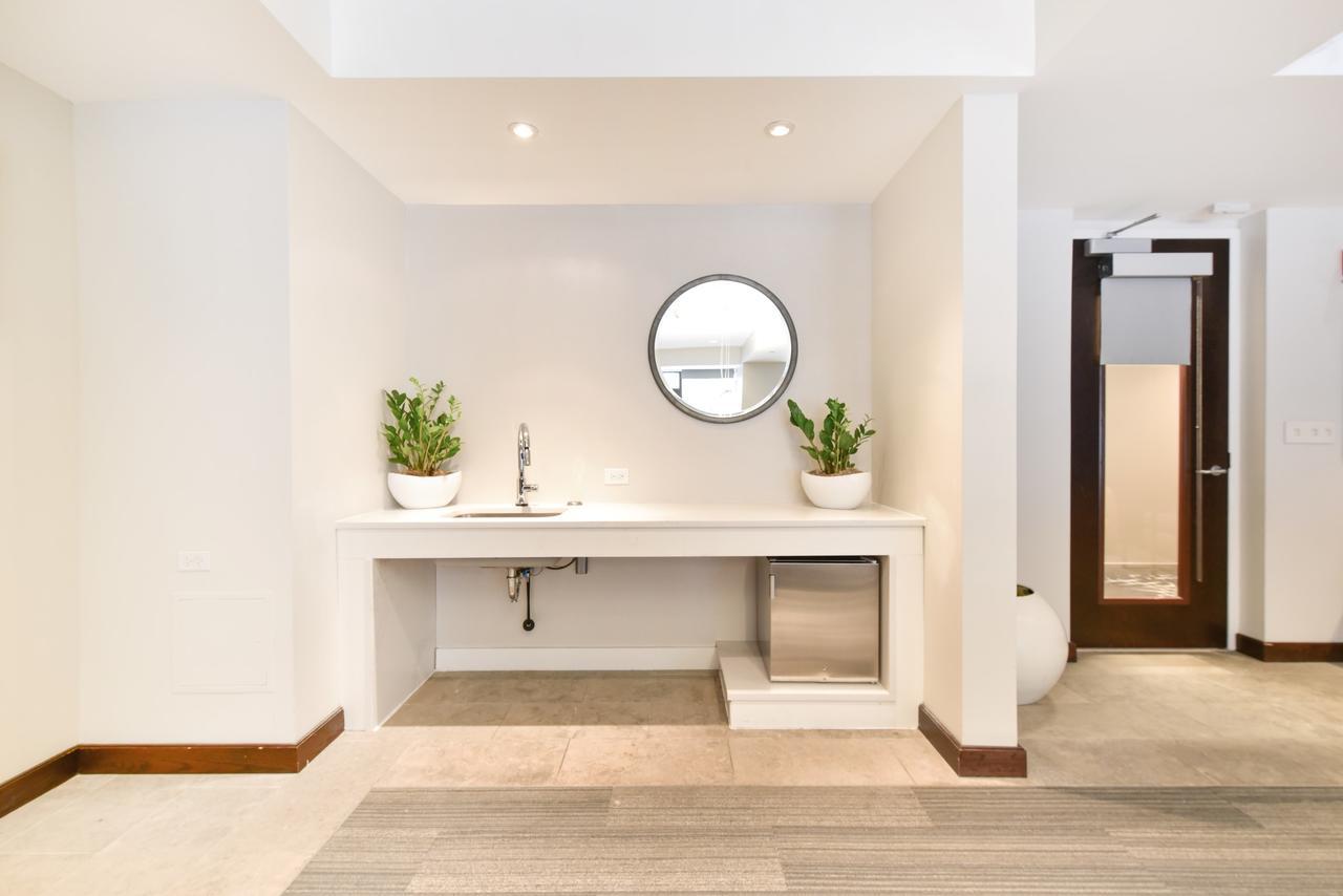 Apartment Global Luxury At Kenmore Square Boston