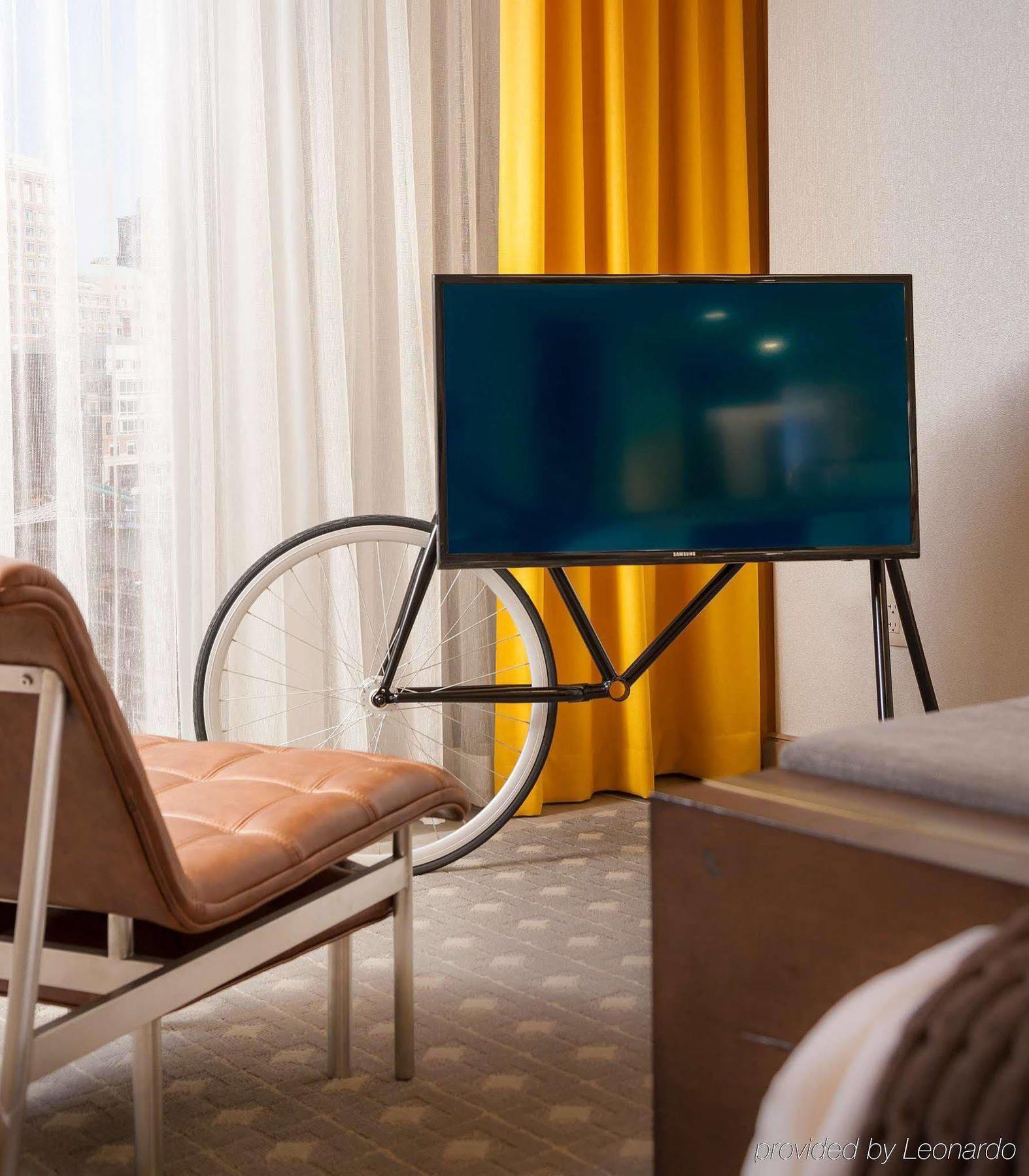 The Envoy Hotel, Autograph Collection Hotel