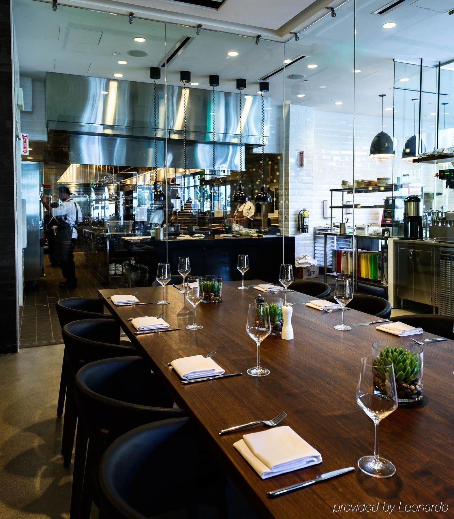 The Envoy Hotel, Autograph Collection Hotel 4*