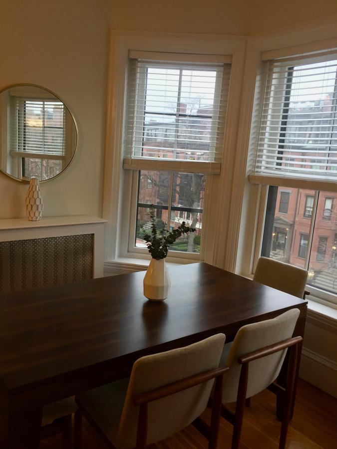 284 Marlborough By Live