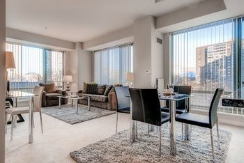 Apartment Global Luxury At West End *