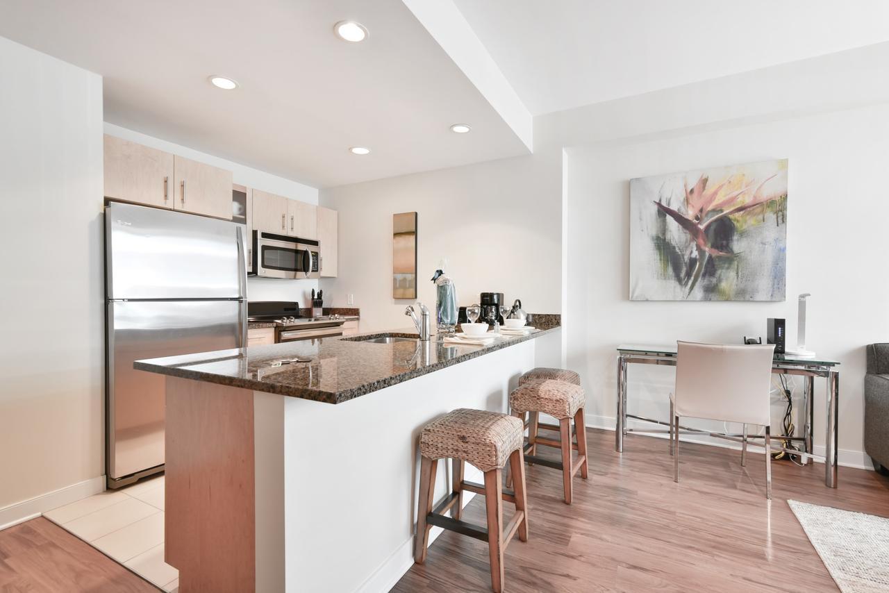Global Luxury Suites At West End *