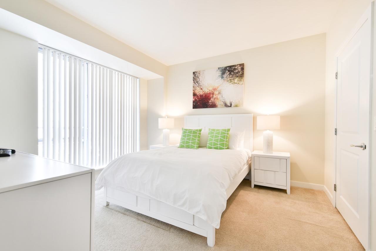 Global Luxury Suites At West End Apartment *