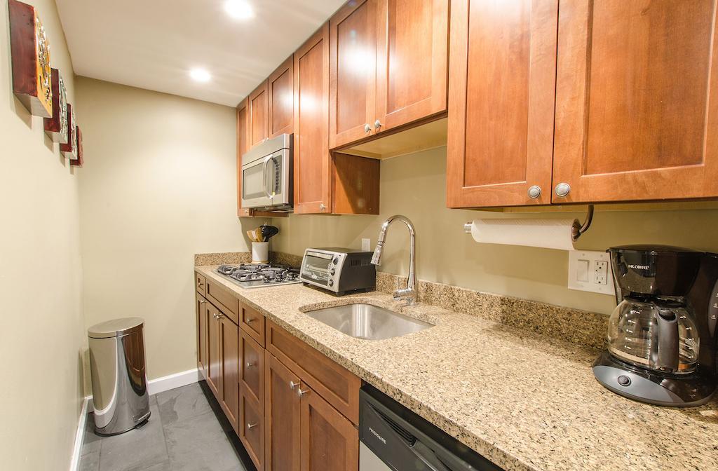 Back Bay Beacon Apartment *