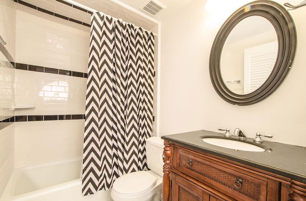 Back Bay Beacon Apartment *