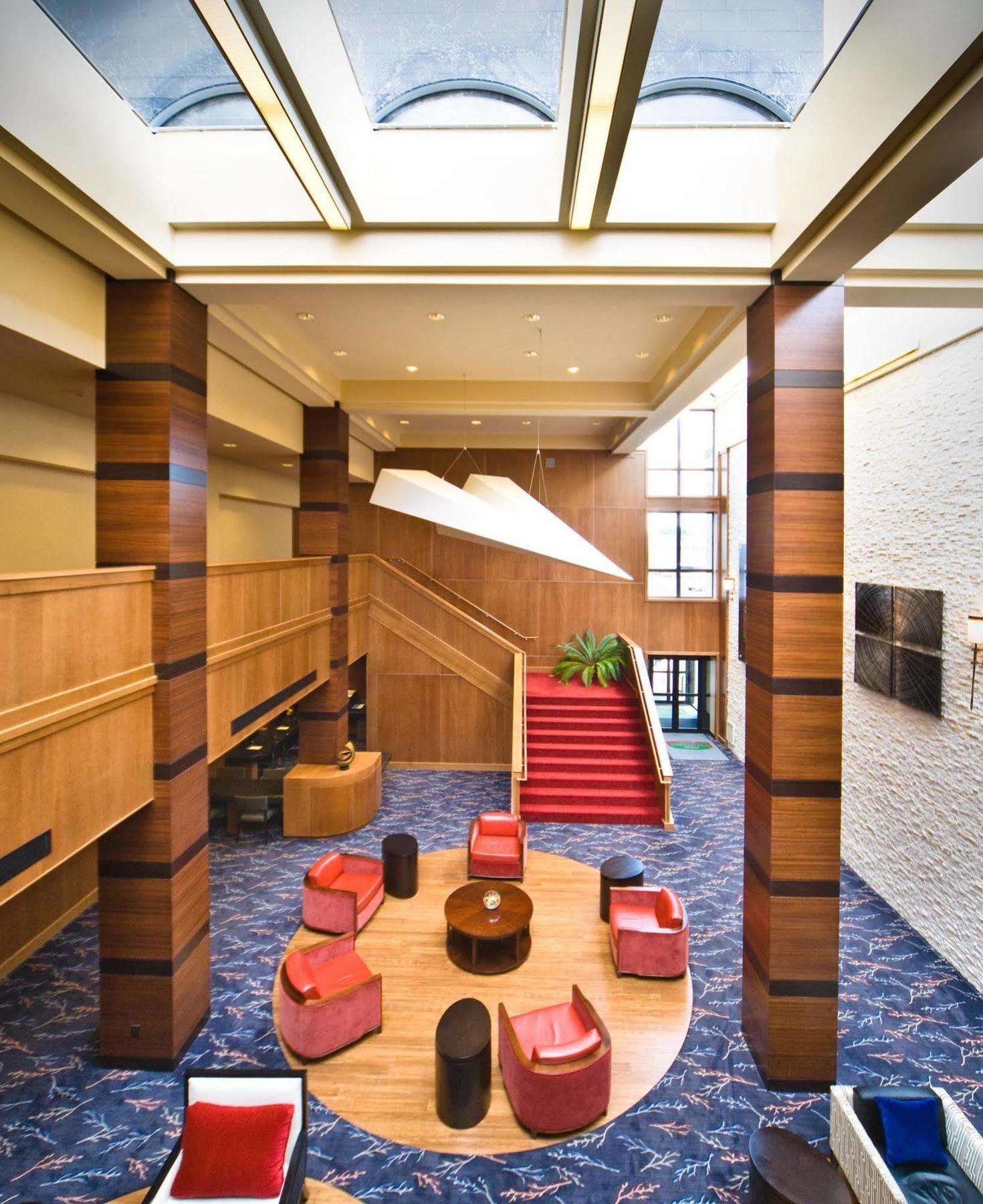 Courtyard By Marriott Logan Airport 3*