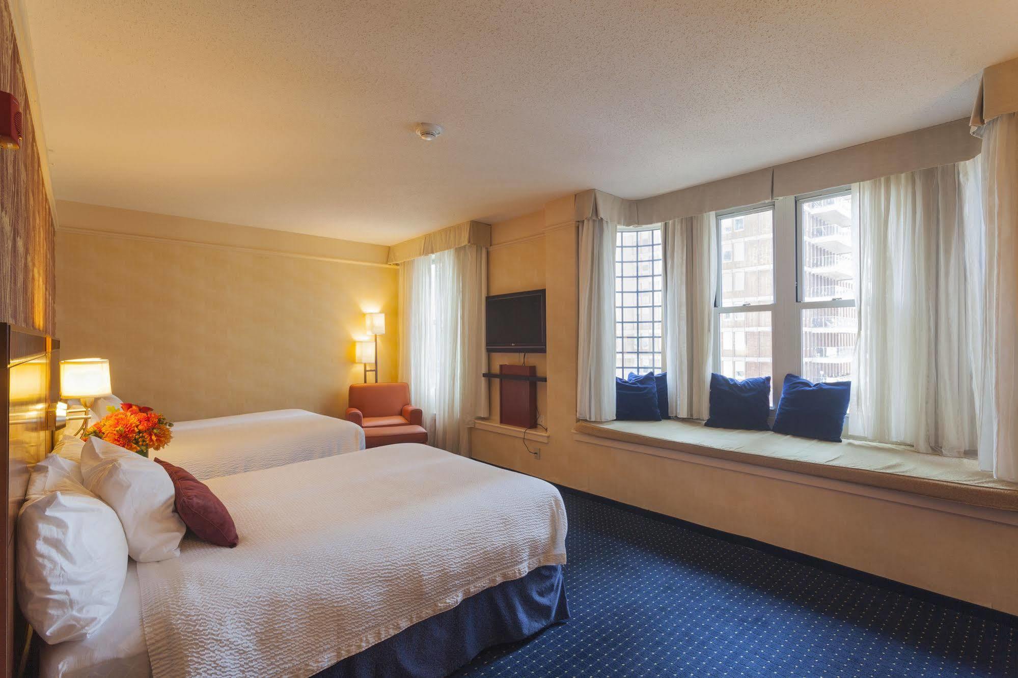 Courtyard Copley Square 3* Boston