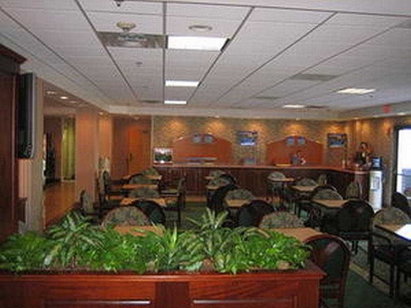 Express By Ihg Hotel 3*