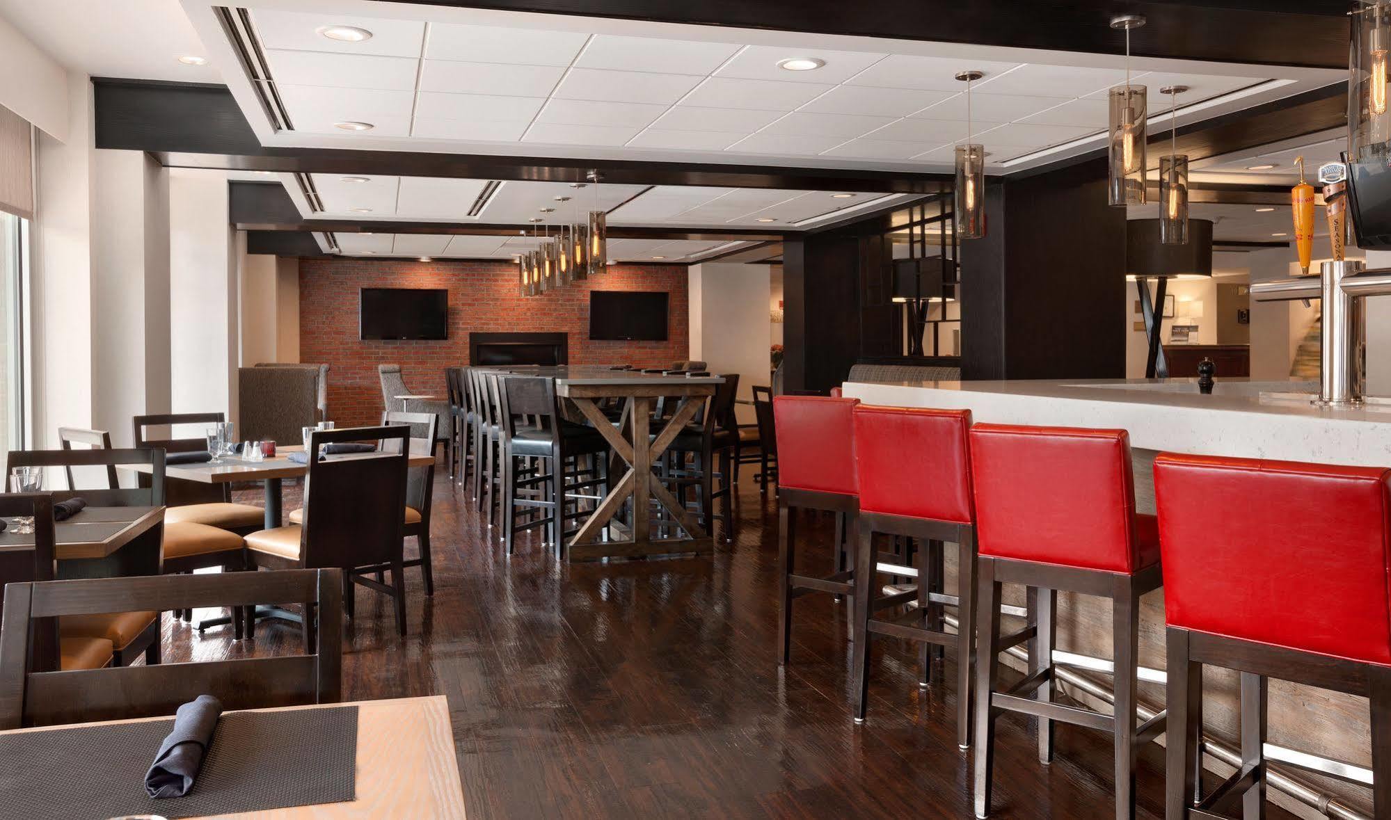 Wyndham Beacon Hill Hotel