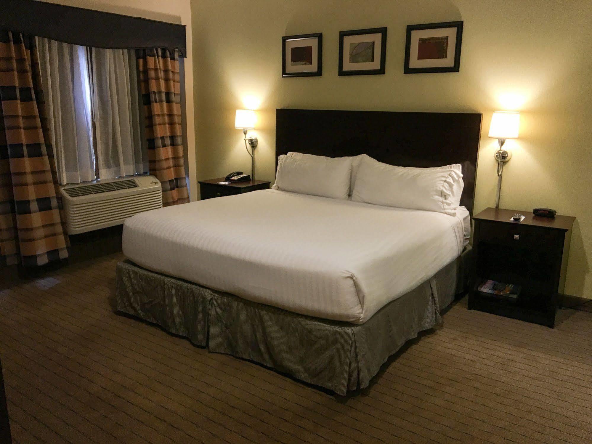 Express By Ihg 3* Boston
