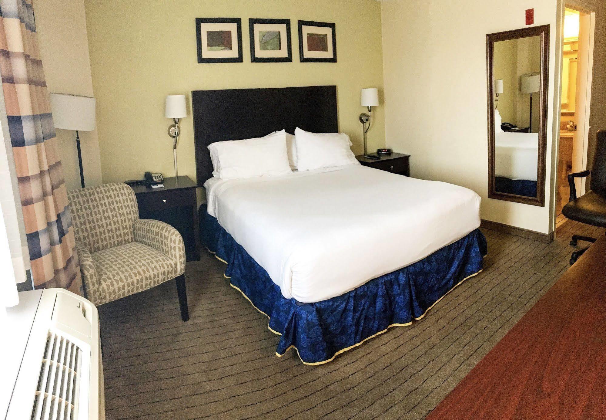 Express By Ihg 3* Boston
