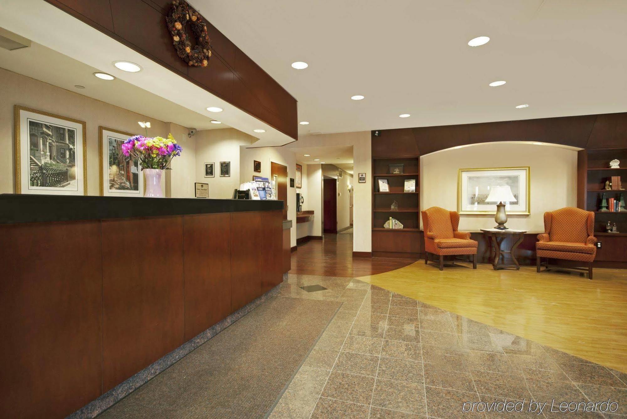 Western Hotel 2*