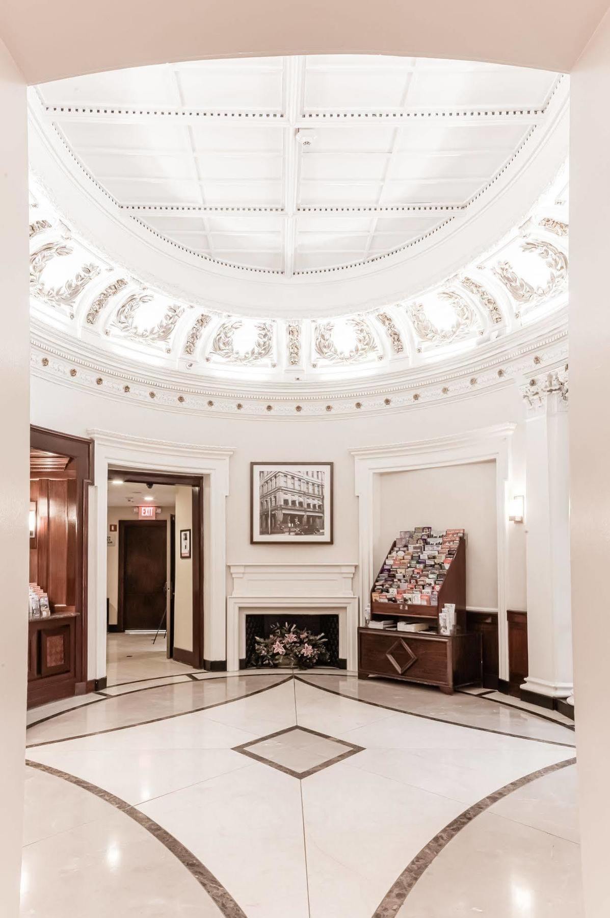 Buckminster Hotel