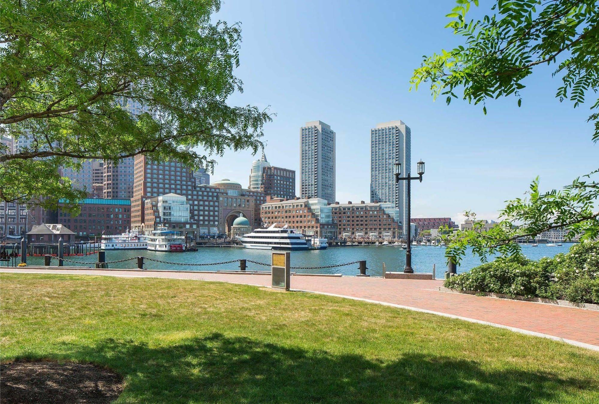 Global Luxury At Bcec Apartment