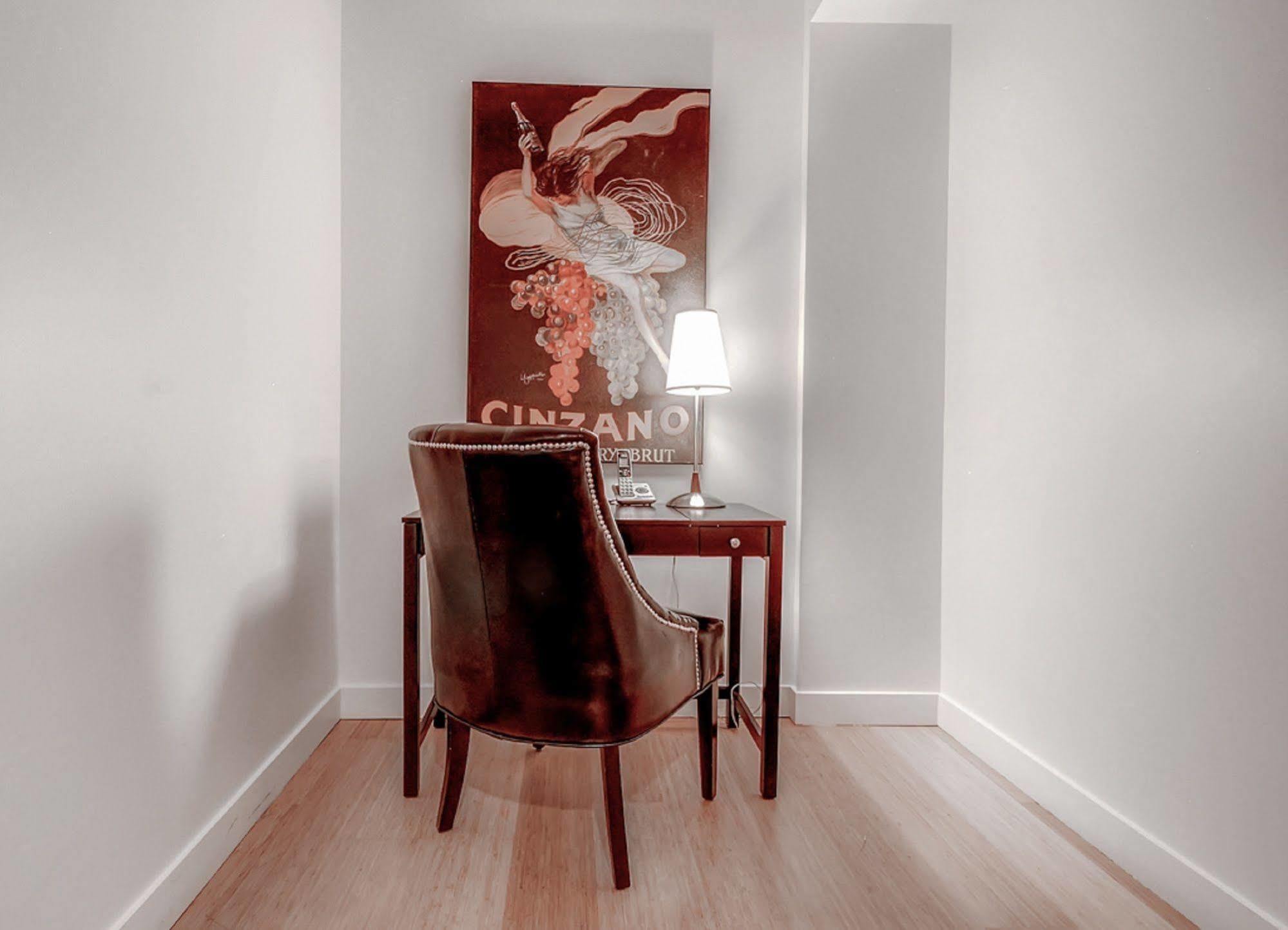 Global Luxury At Kenmore Square