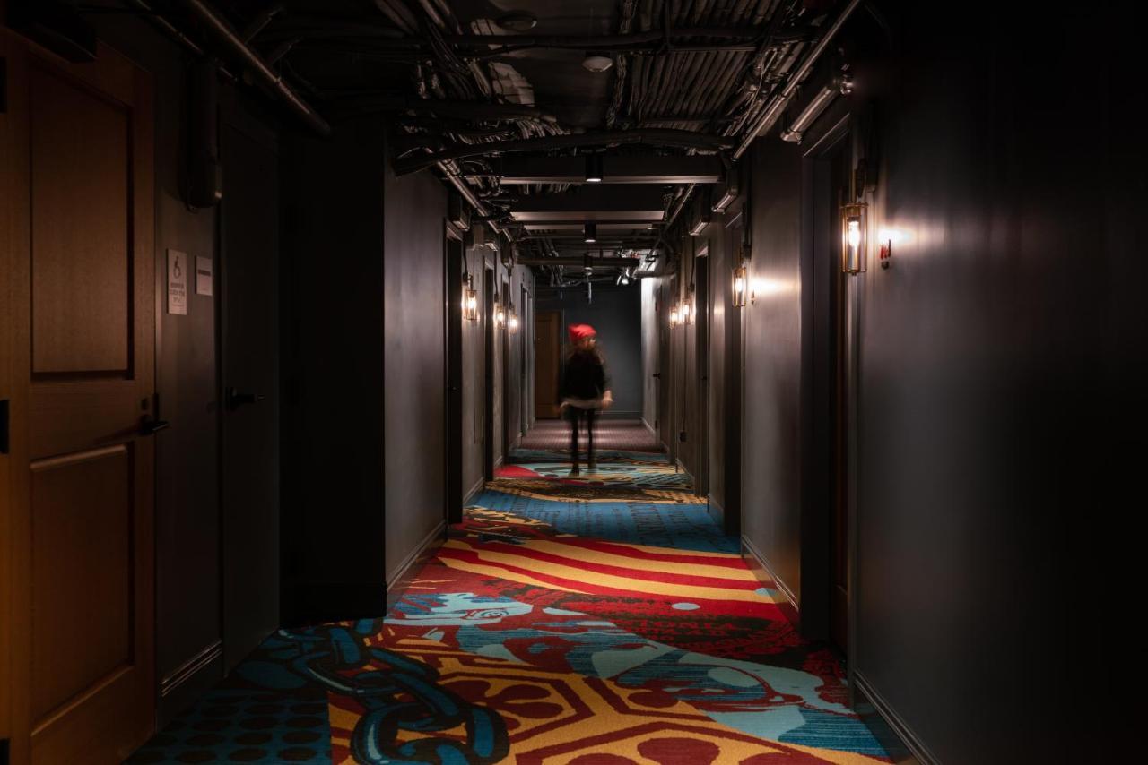 The Revolution Hotel 3*
