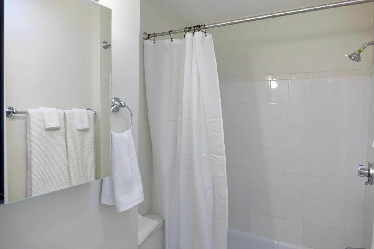 284 Marlborough By Live * Boston