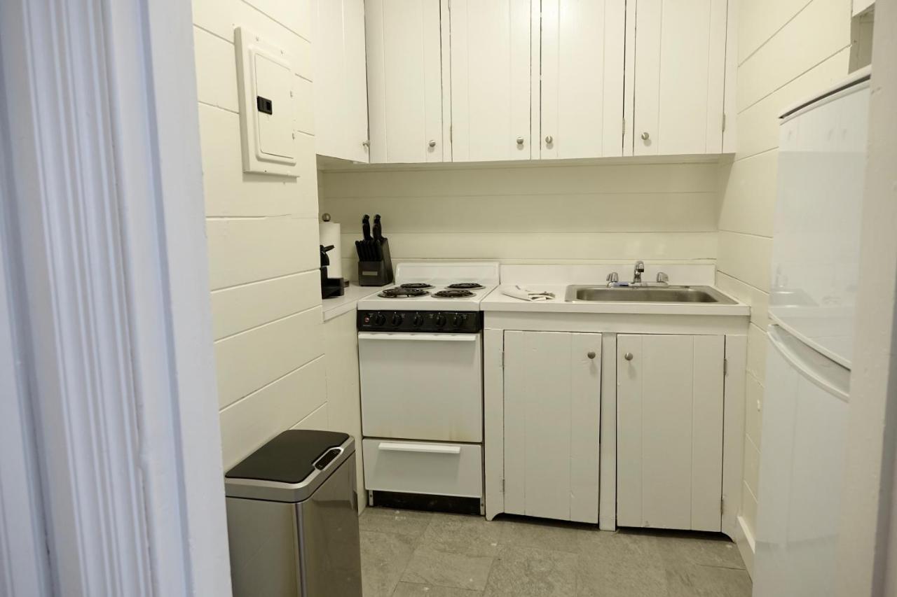 284 Marlborough By Live *