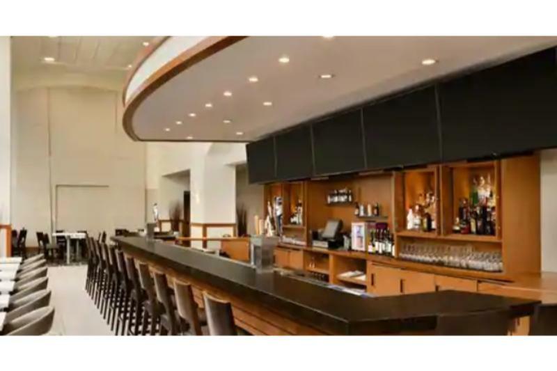 Embassy At Logan Airport 3*