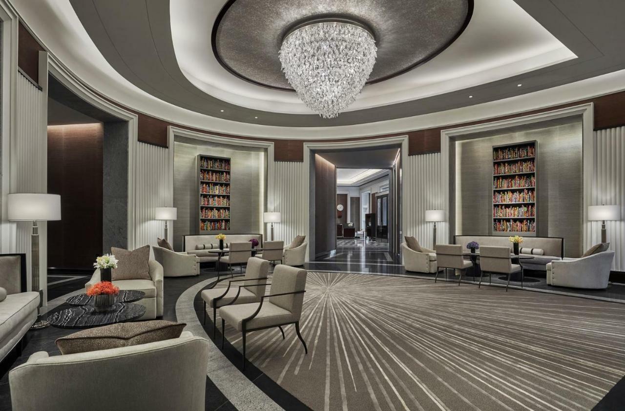 Four Seasons One Dalton Street, Hotel 5*