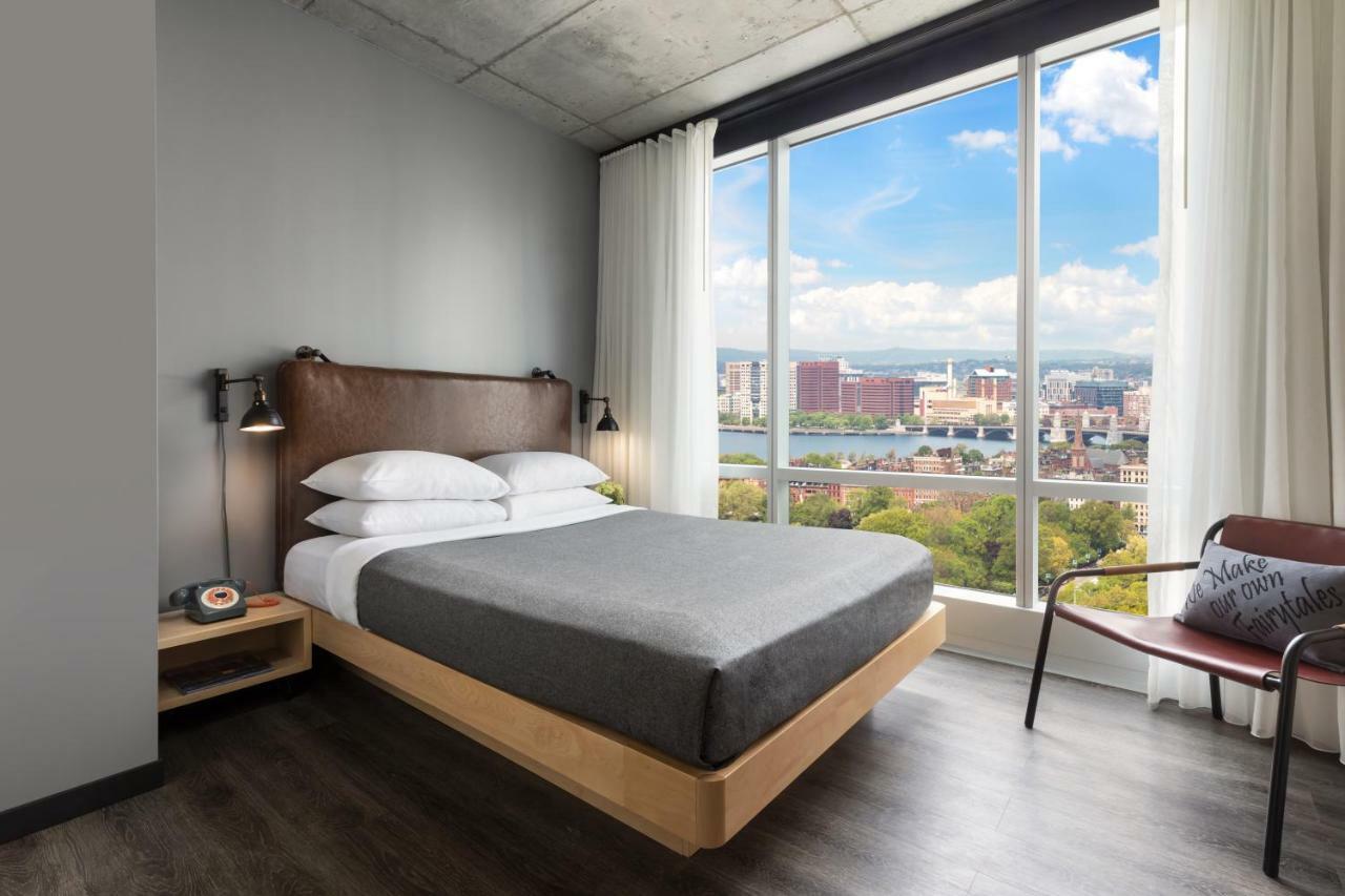 Moxy Downtown 4* Boston