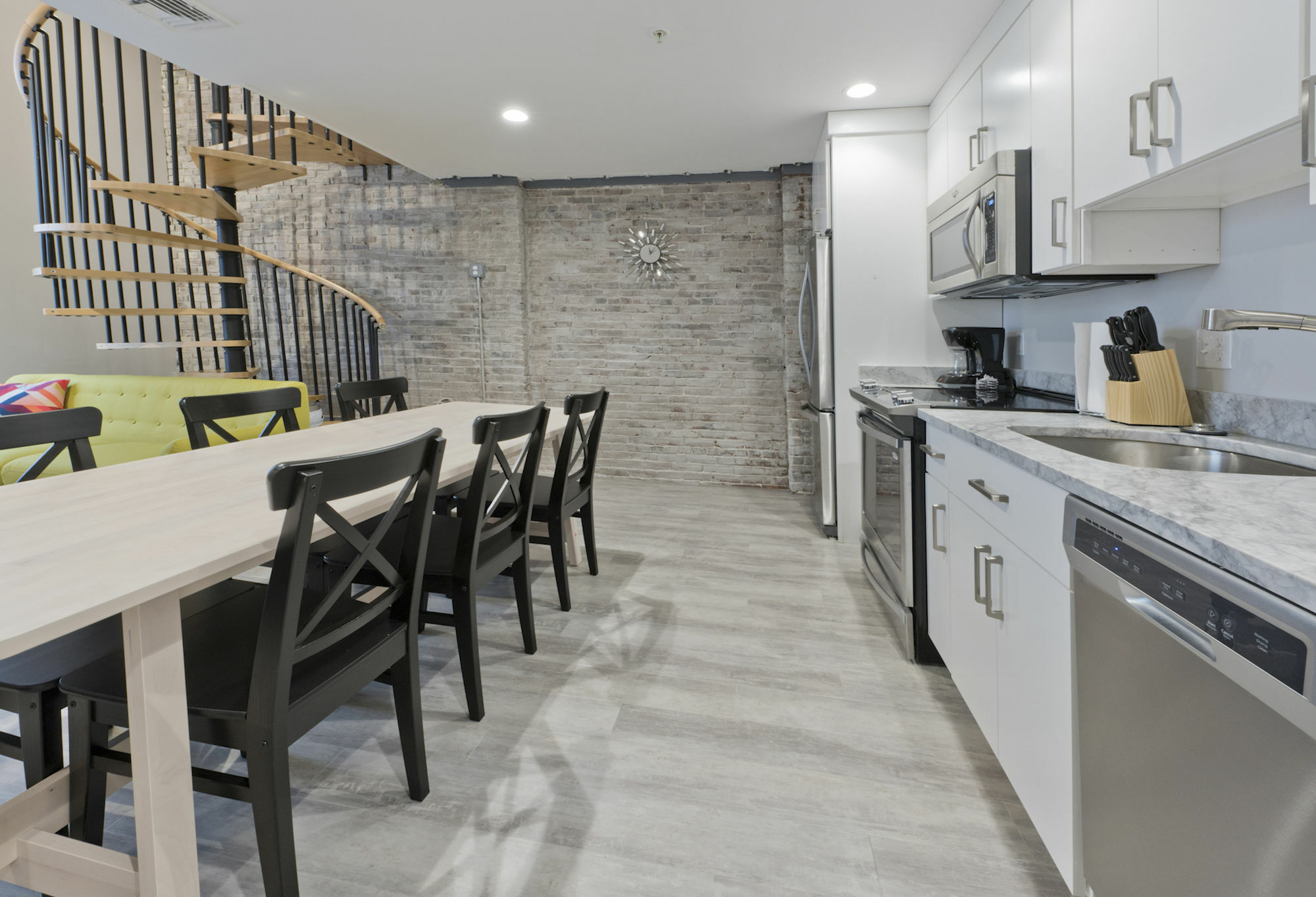 Apartment Industrial 3br In Downtown By Sonder *