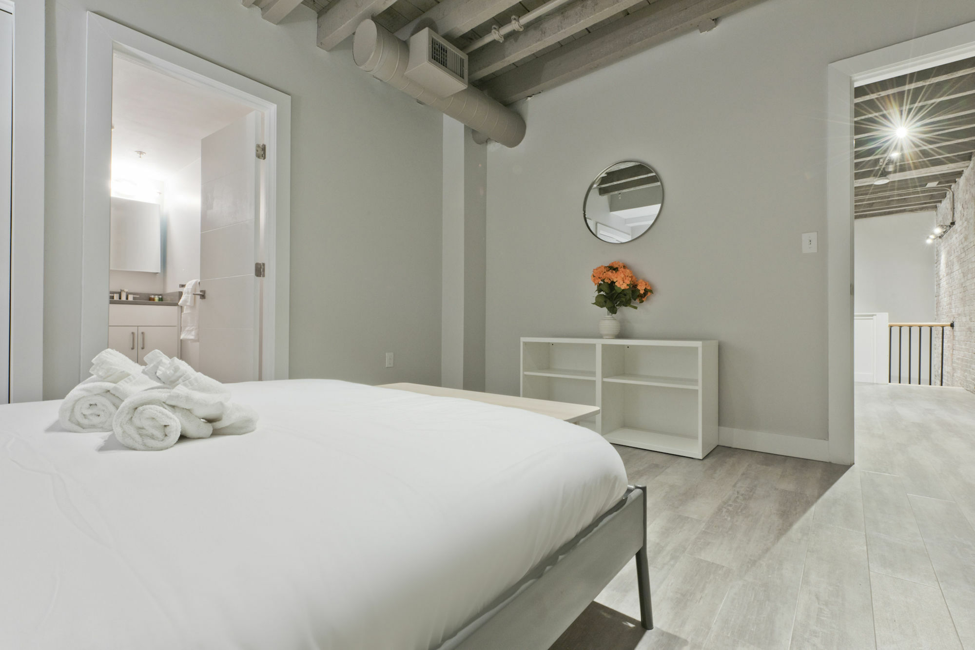 Industrial 3br In Downtown By Sonder *