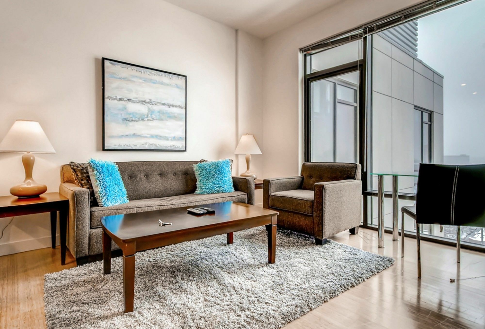 Global Luxury At Kenmore Square Apartment