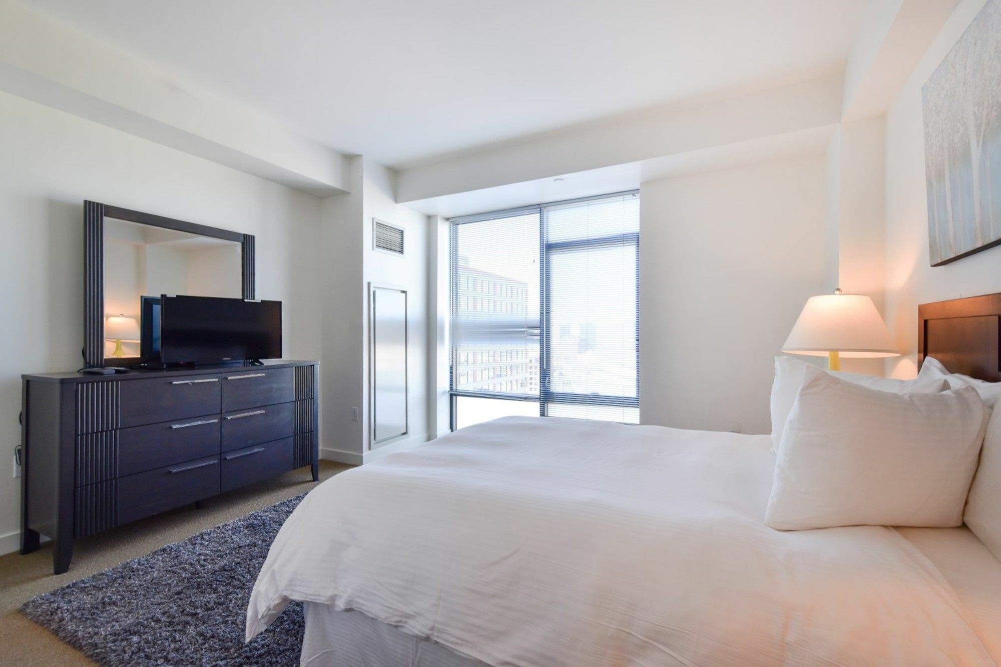 Global Luxury At Kenmore Square