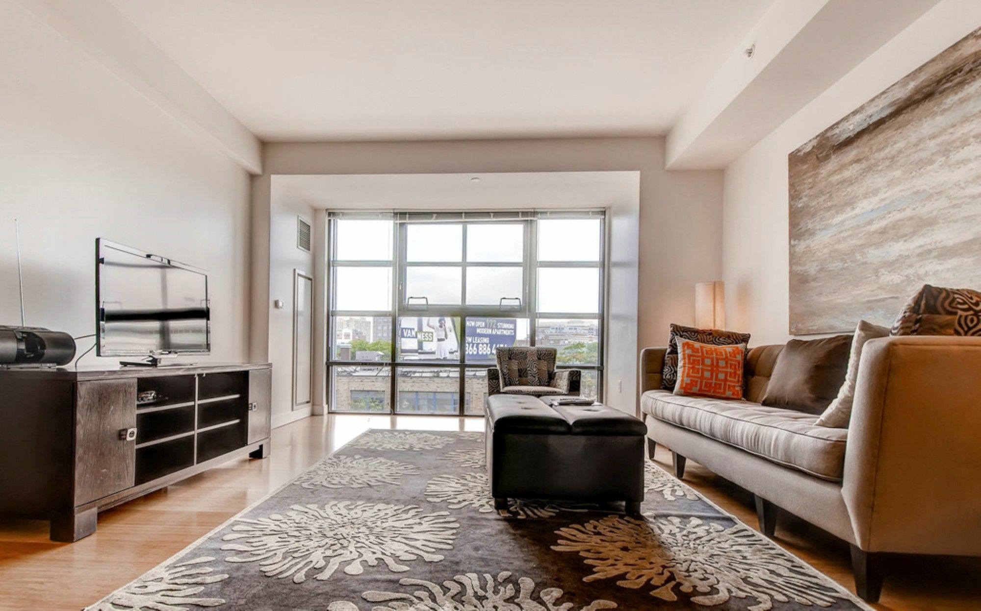 Global Luxury At Kenmore Square
