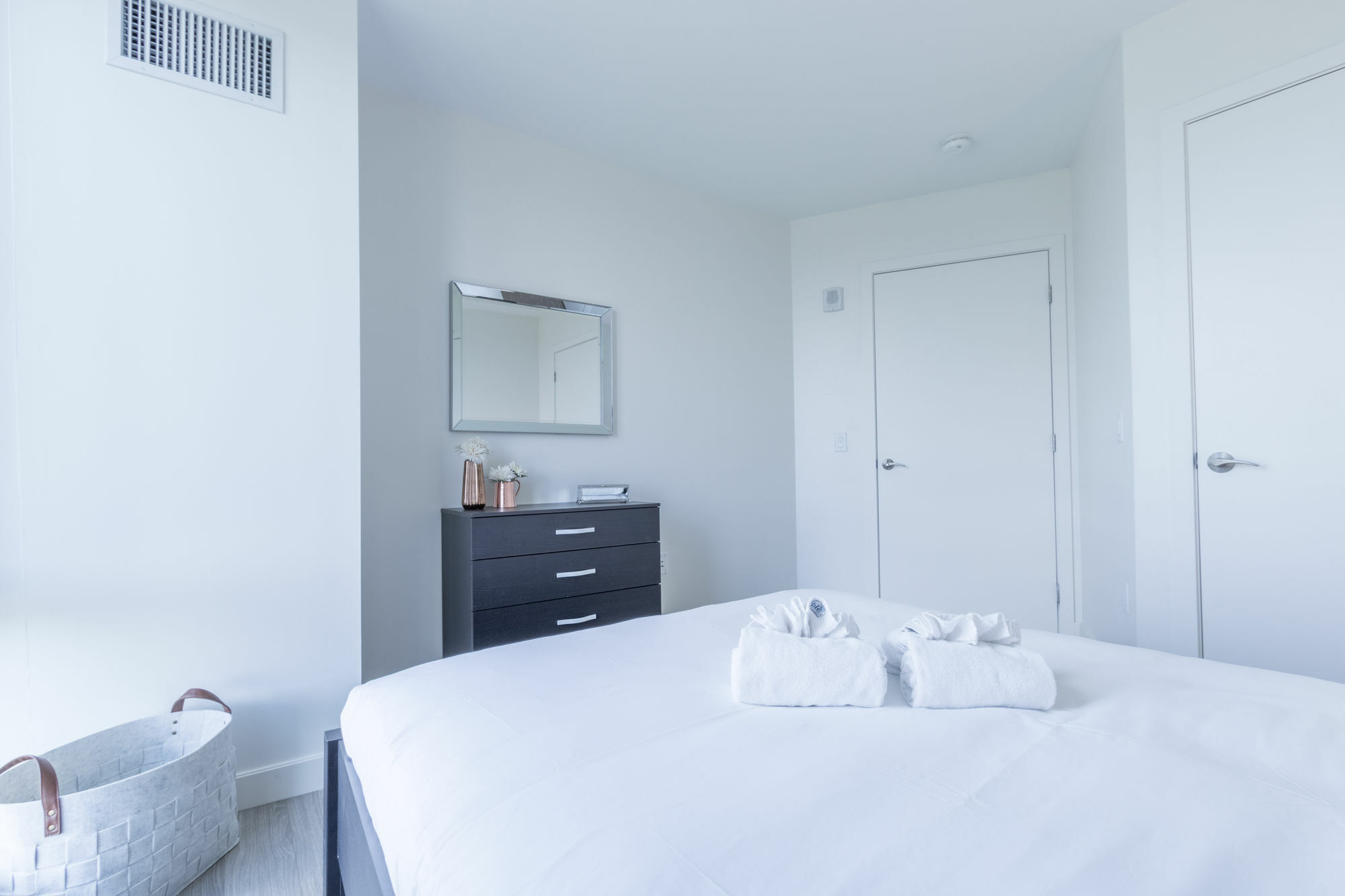 Panoramic 3br In Allston By Sonder Apartment