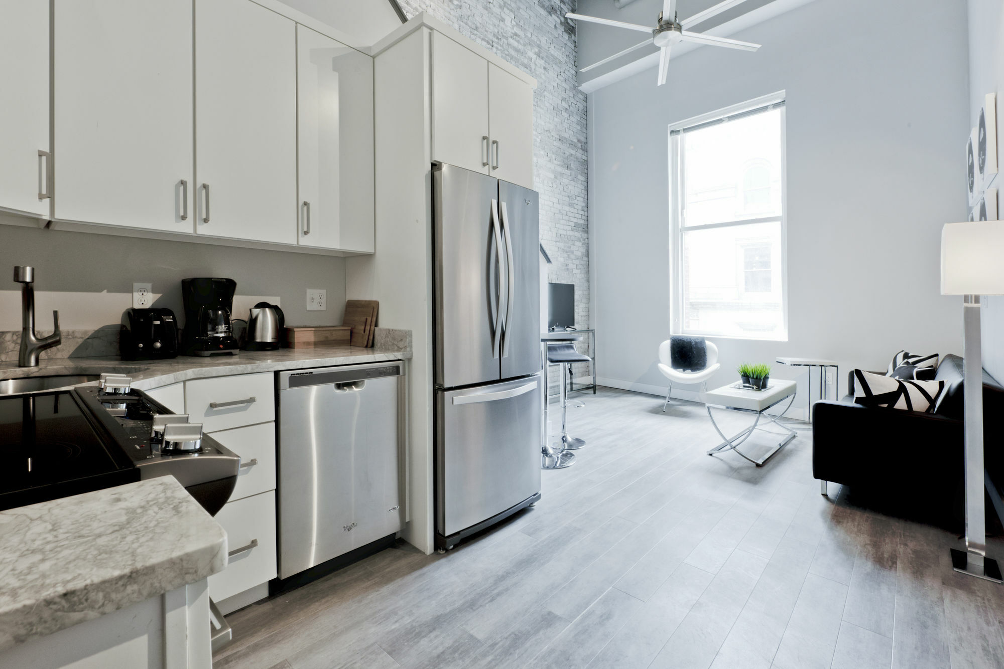 Chic 2br In Downtown By Sonder Apartment