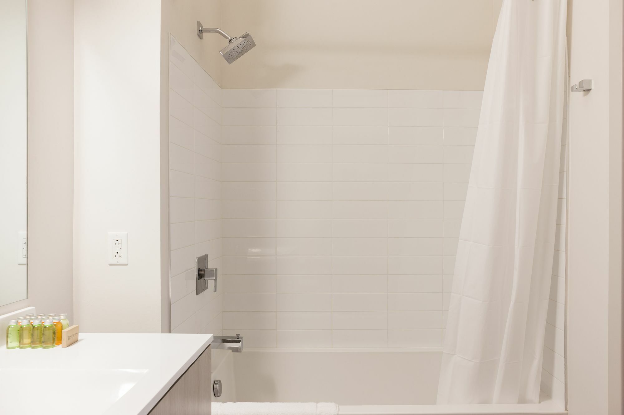 Apartment Bohemian 1br In Seaport By Sonder *