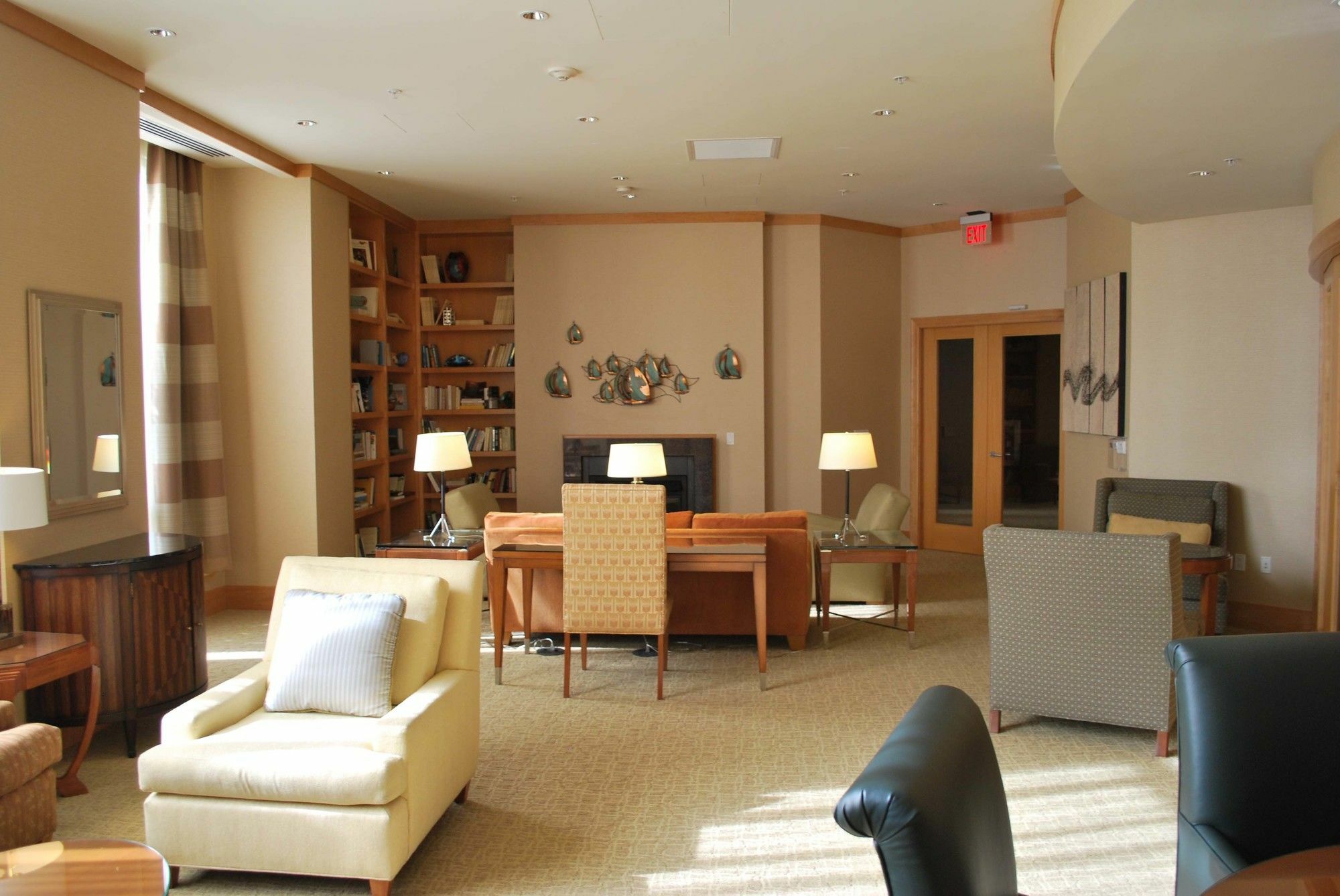 Charles River Executive Apartment