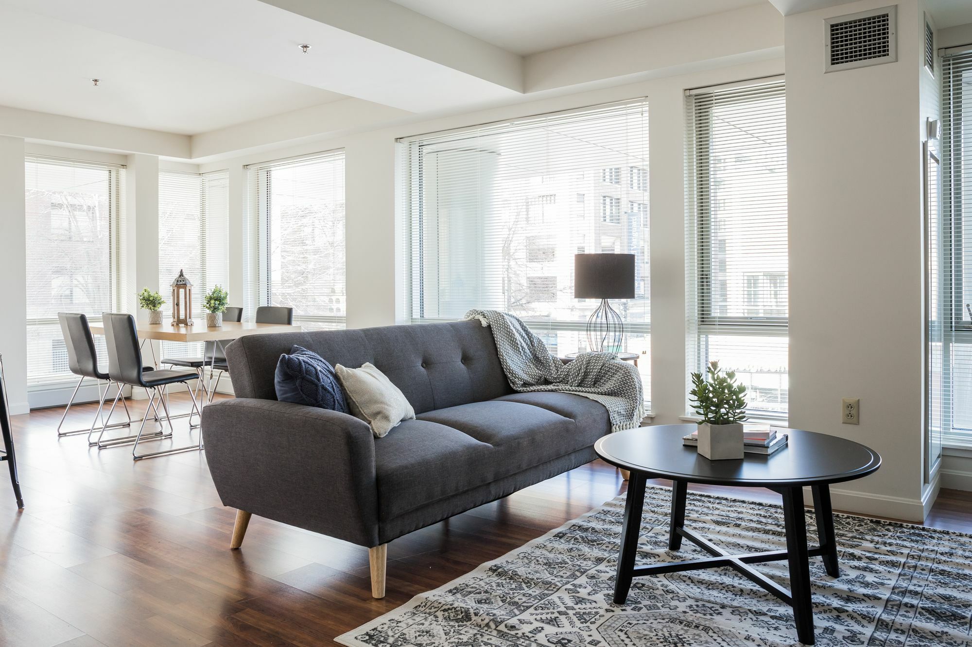 Mid-century 1br In Fenway By Sonder
