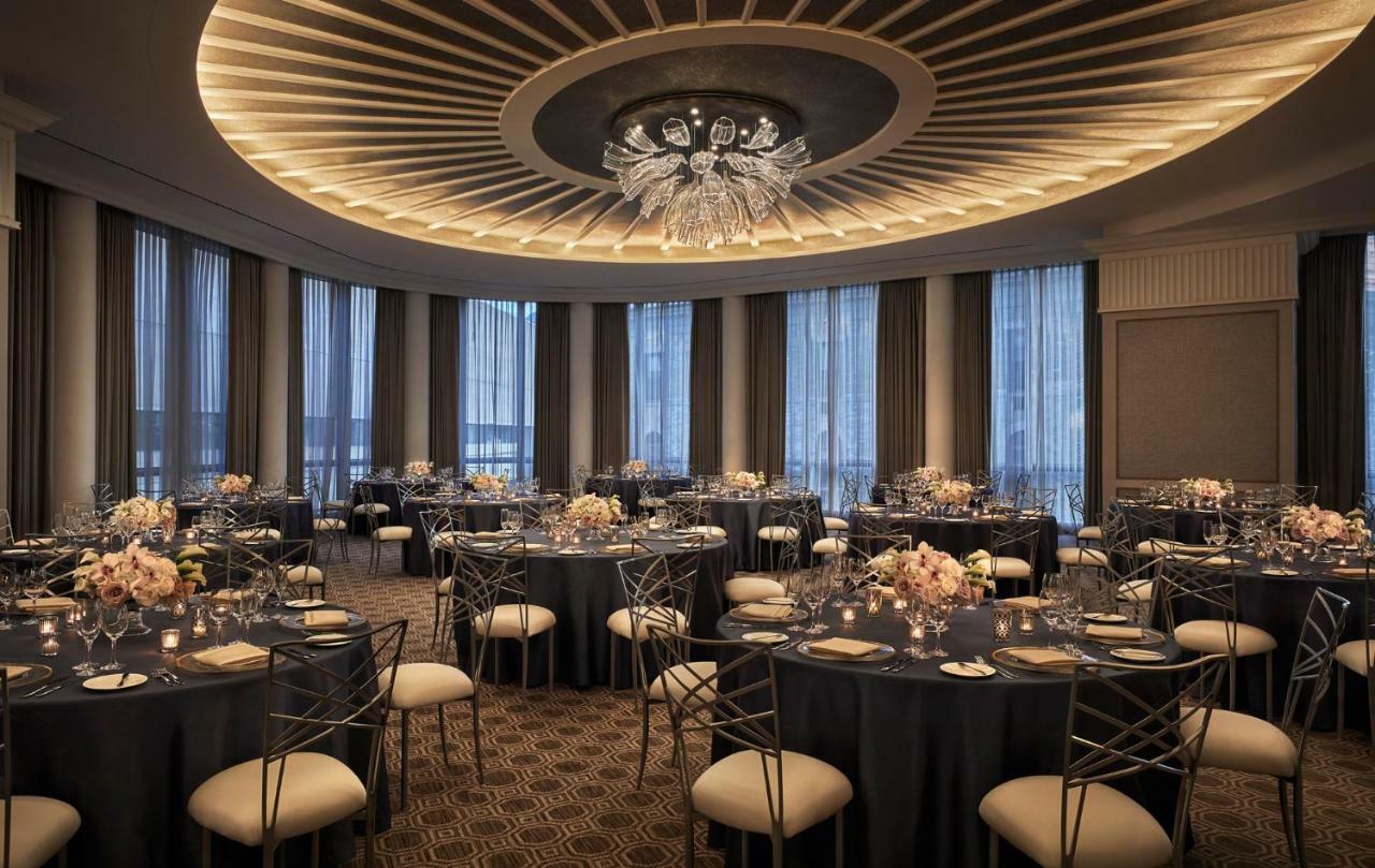 Four Seasons One Dalton Street, 5* Boston