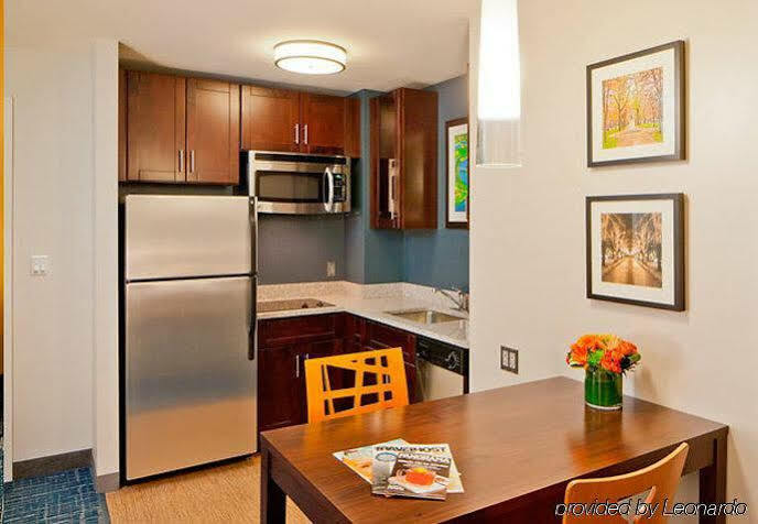 Hotel By Marriott Back Bay/fenway Boston