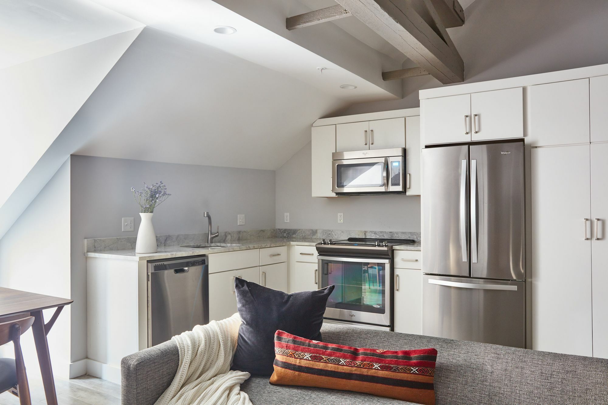 Classic 2br In Downtown Crossing By Sonder *