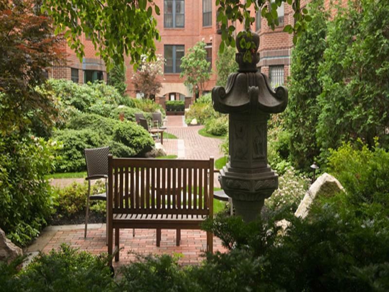 Global Luxury At Back Bay *
