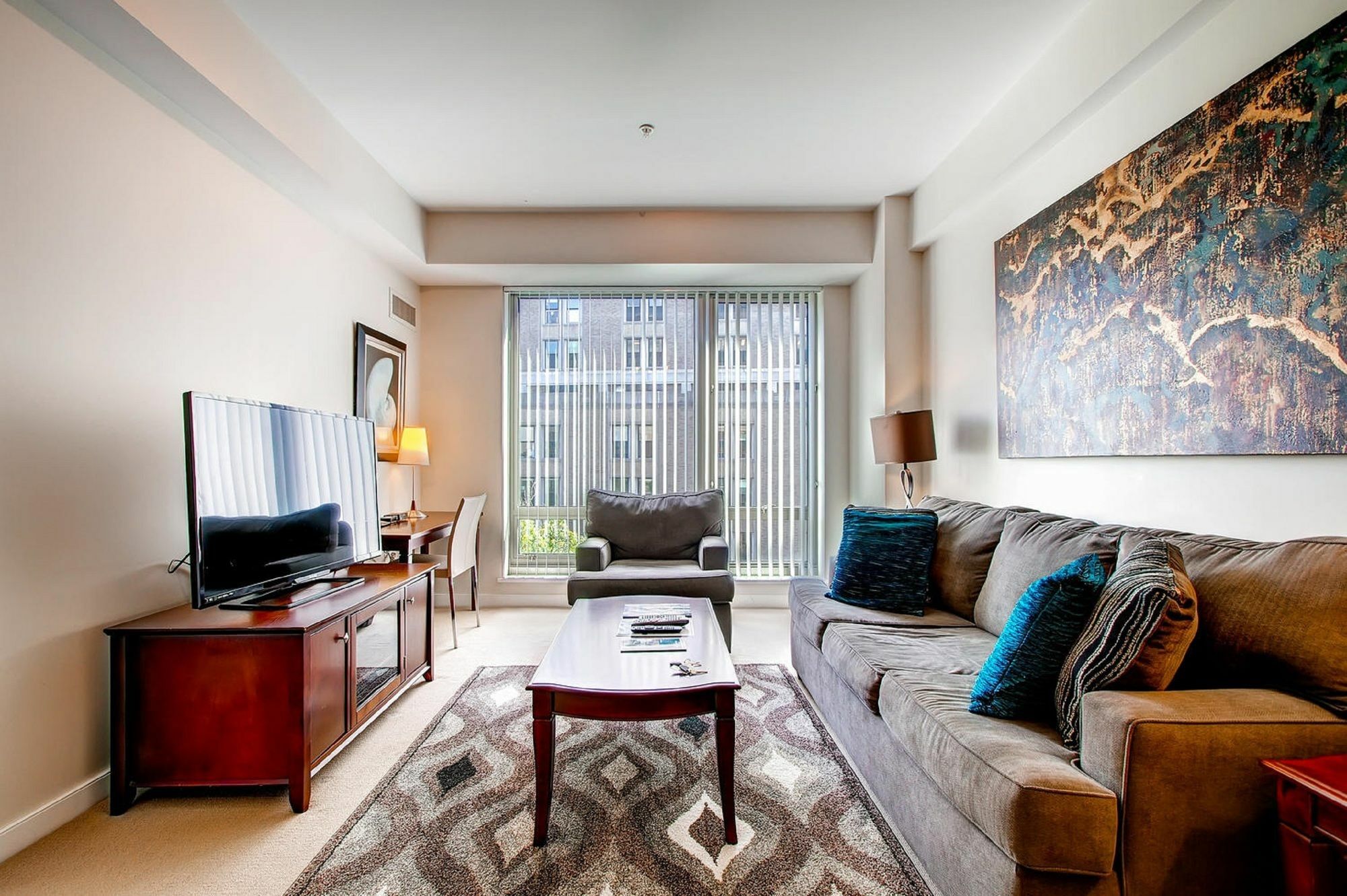 Apartment Global Luxury At West End Boston