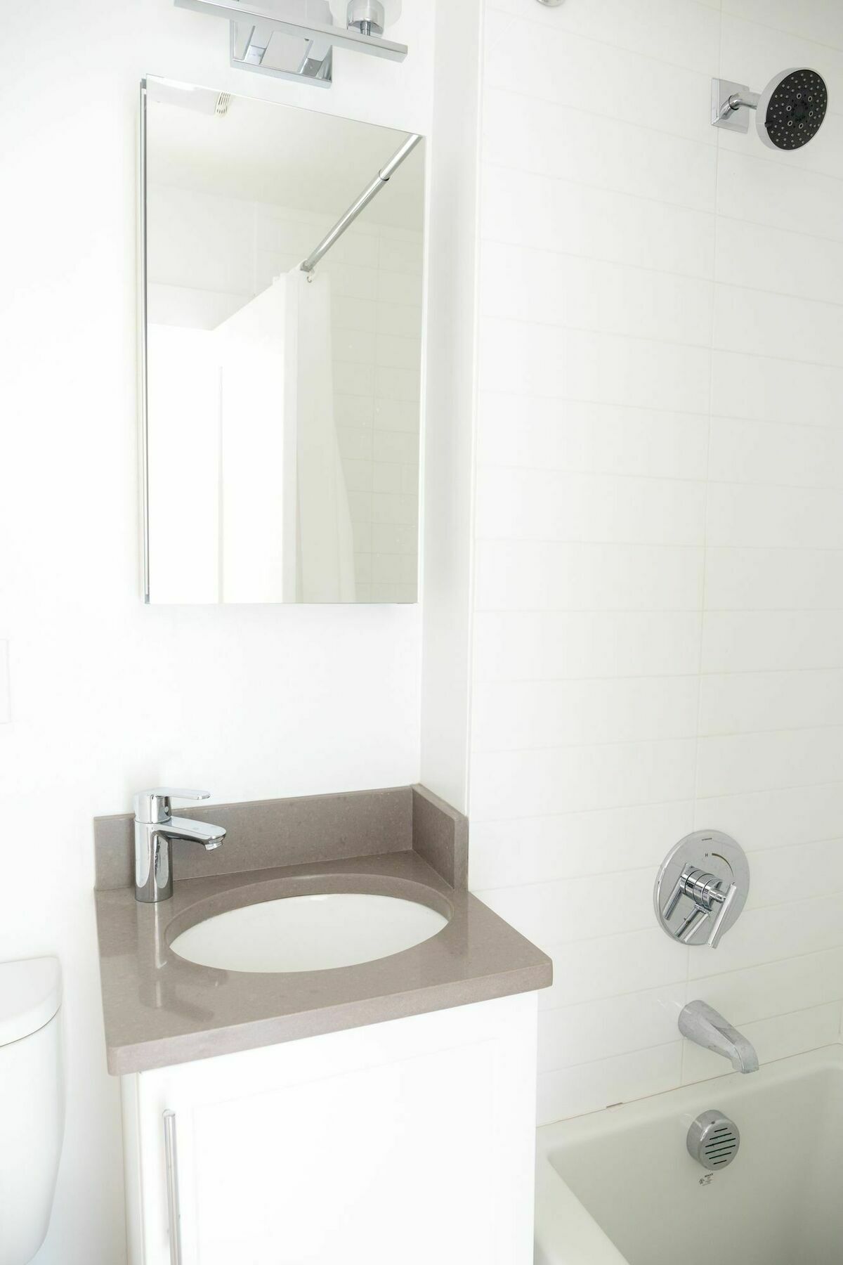 Chic 2br In South End By Sonder *