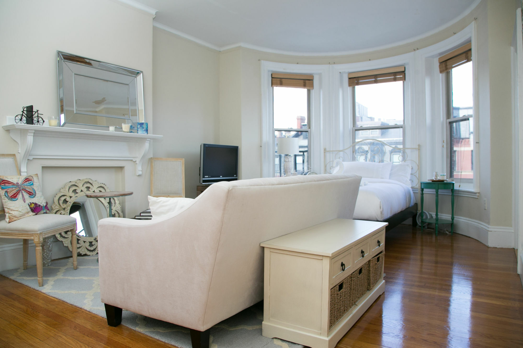 Apartment Charming In Back Bay By Sonder