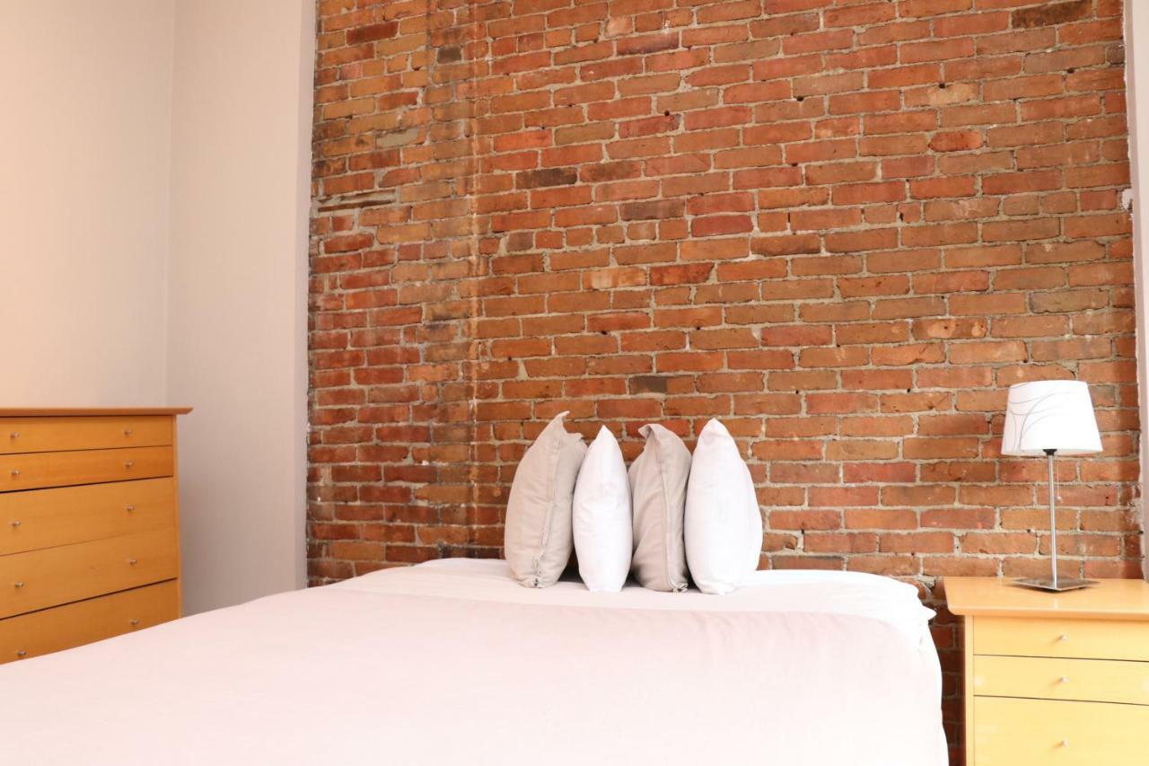 Apartment Furnished In The South End #4 *