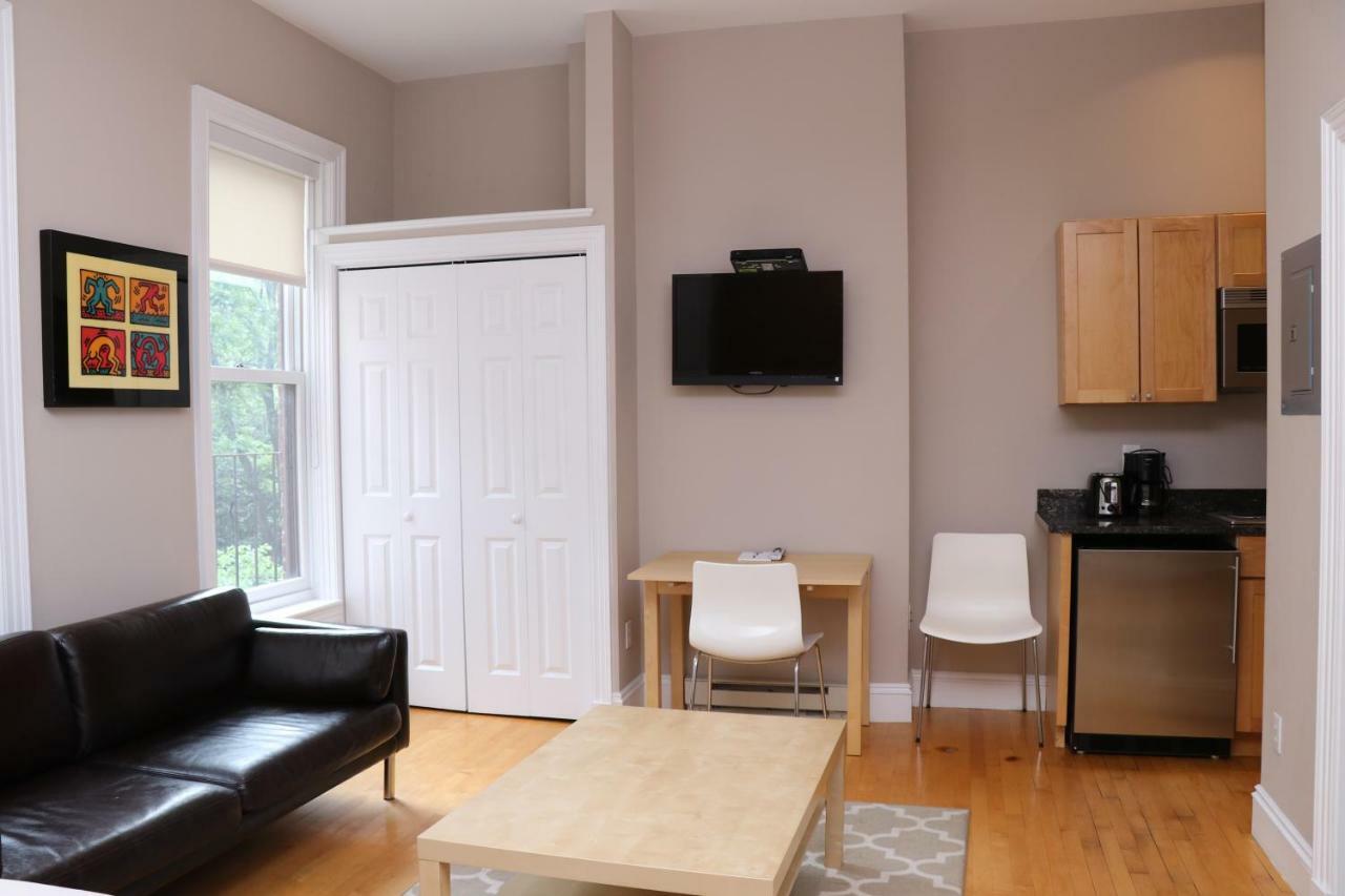 Charming In Brownstone, #6 Apartamento