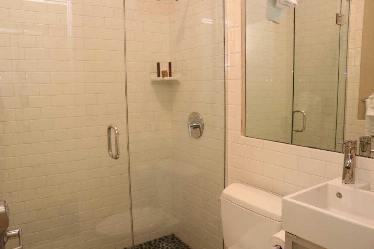 Aparthotel Stylish Downtown In The Southend, C.ave #24 *